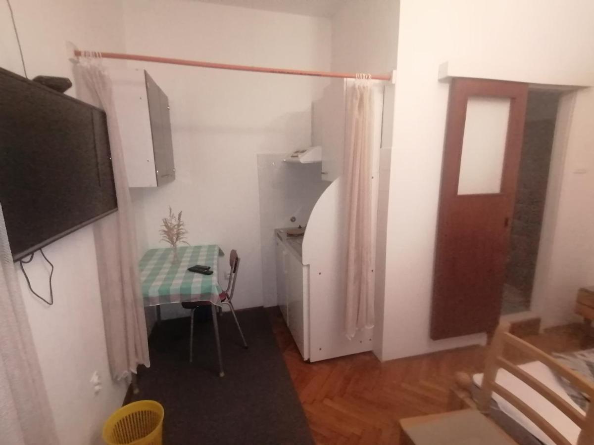 Marina Apartment End Rooms เวลาลูกา ภายนอก รูปภาพ