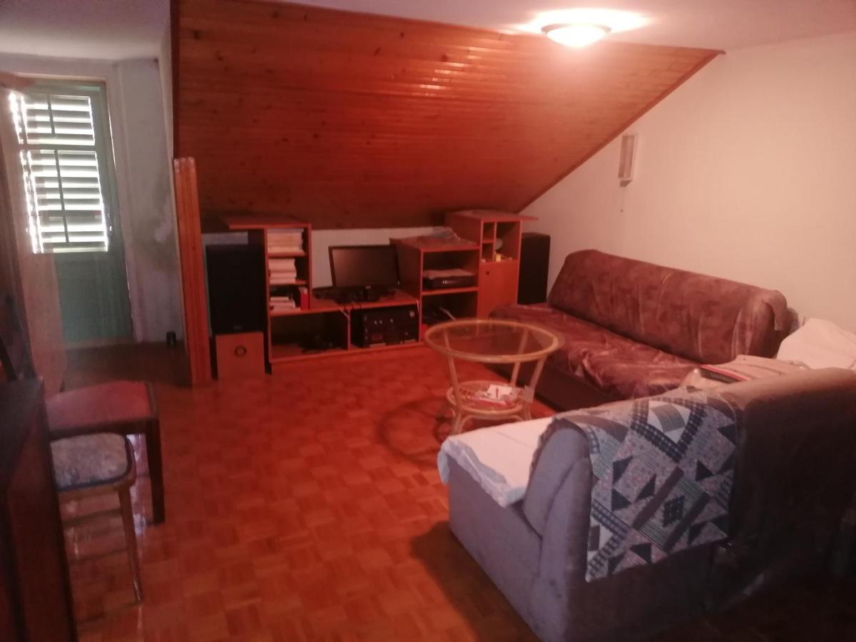 Marina Apartment End Rooms เวลาลูกา ภายนอก รูปภาพ
