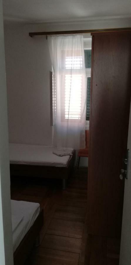 Marina Apartment End Rooms เวลาลูกา ภายนอก รูปภาพ