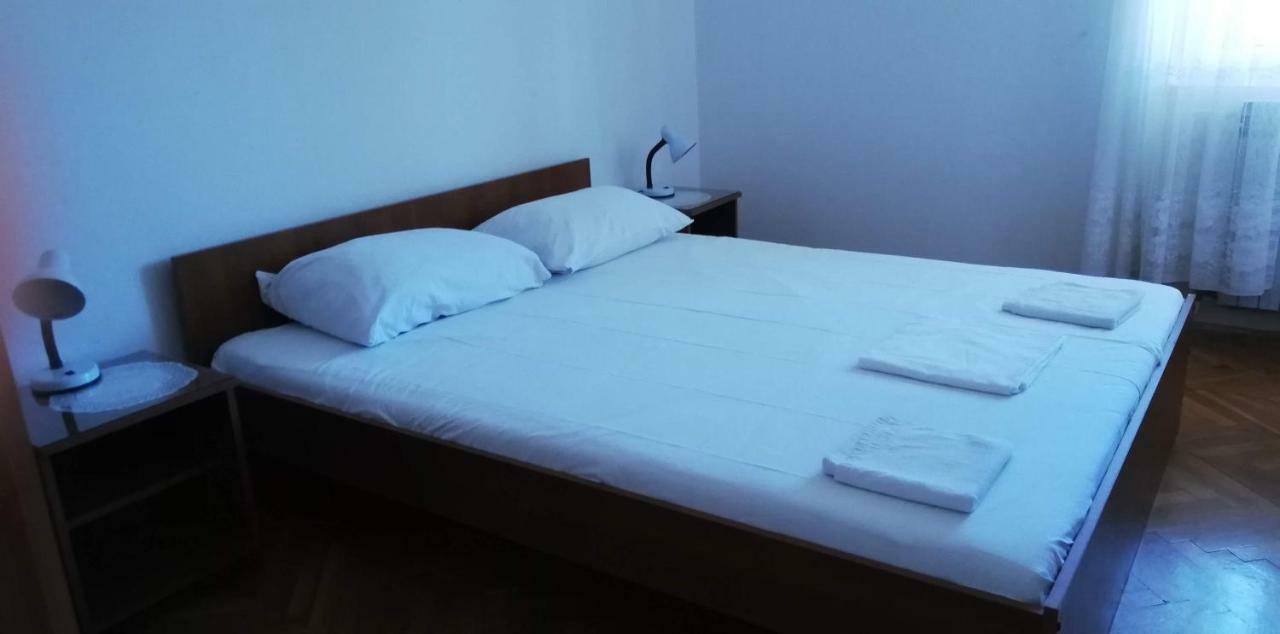 Marina Apartment End Rooms เวลาลูกา ภายนอก รูปภาพ