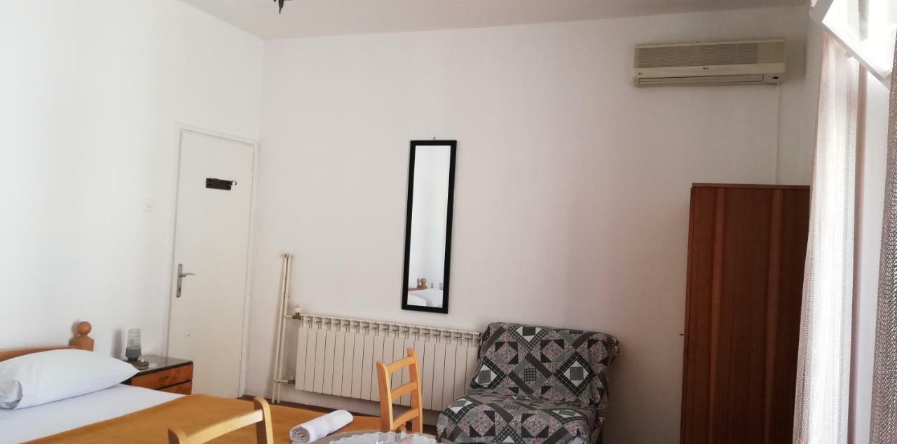 Marina Apartment End Rooms เวลาลูกา ภายนอก รูปภาพ